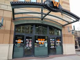 wiseguys-gateway-exterior