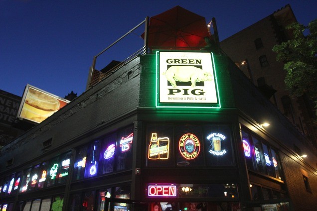 the-green-pig-best-bars-in-salt-lake-city