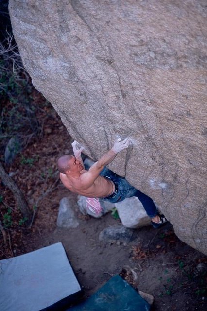 Steven Jeffrey bouldering in LCC