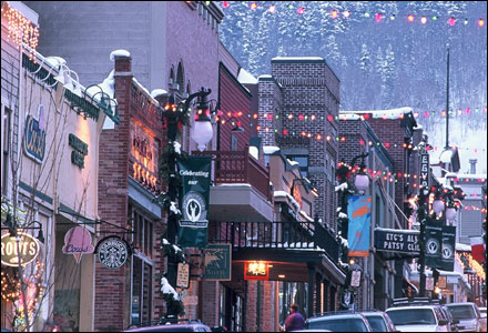 Aprés Skiing. Main Street Park city offers great after ski experiences.
