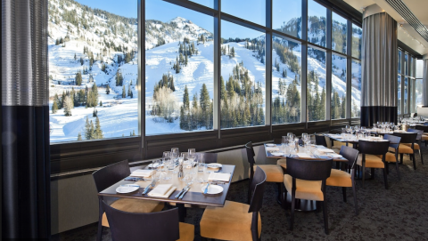 Dining area with a great view of the slopes.
