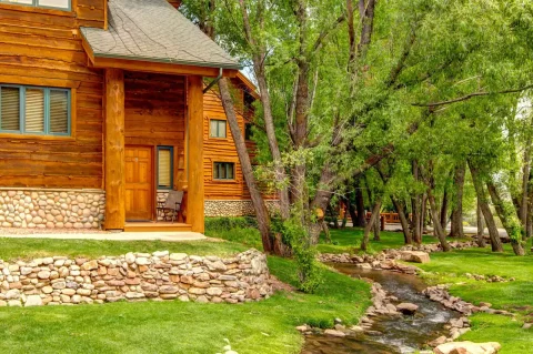 Park City log cabin Airbnb