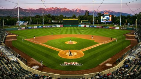 Date night out at the ballpark