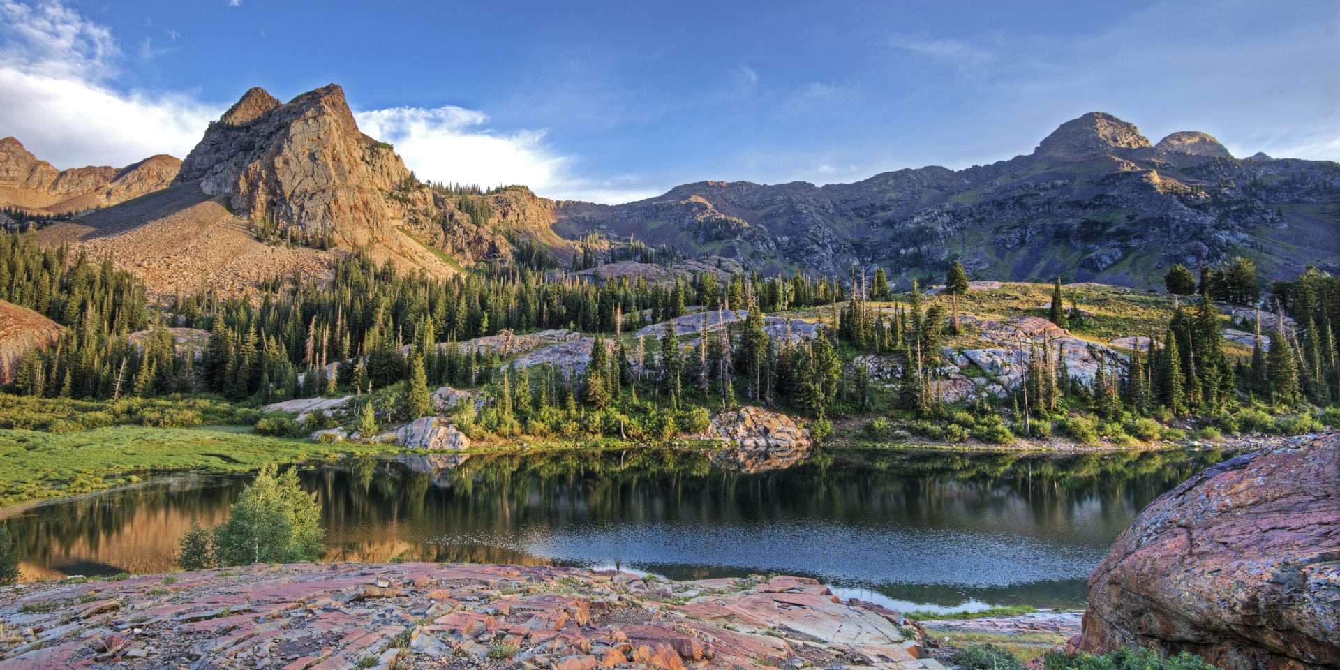 Lake Blanche alpine lake in Utah’s Wasatch Range with mountain peaks