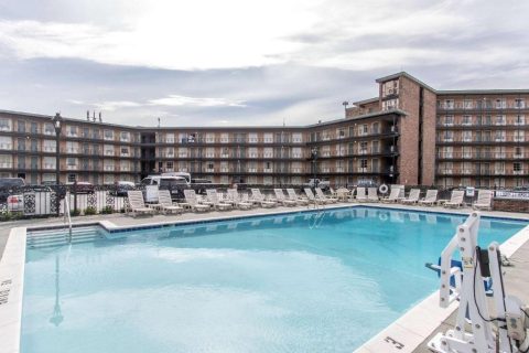 Quality Inn Downtown pool area, an affordable Salt Lake City hotel option for budget and value travelers